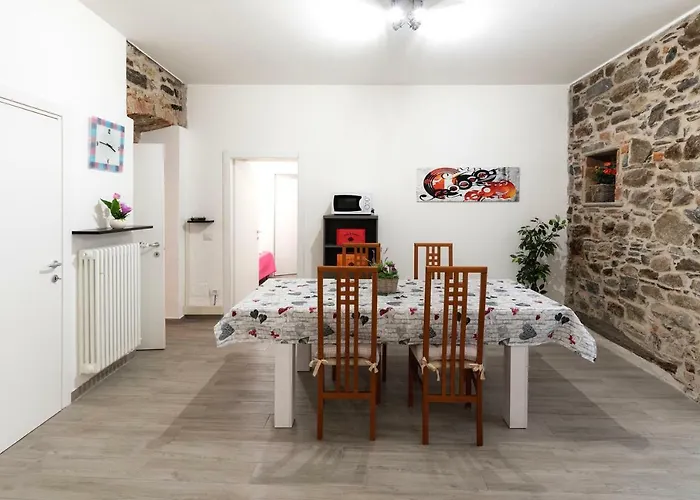 Daniel House Bellano