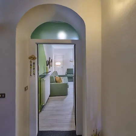 Daniel House Bellano