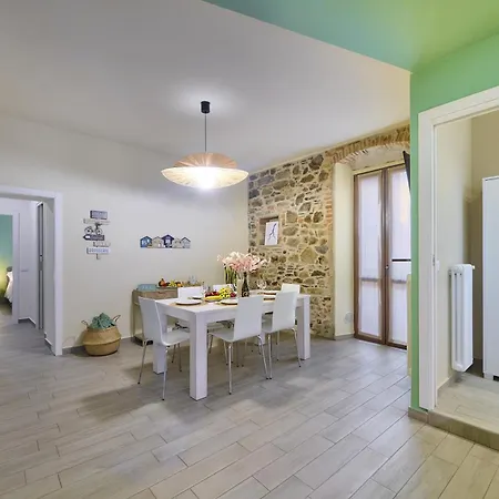 Daniel House Appartement *