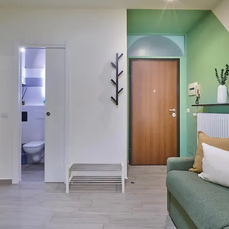 Daniel House - And Ferry Terminal 1 Minute Walk, In The Heart Of *