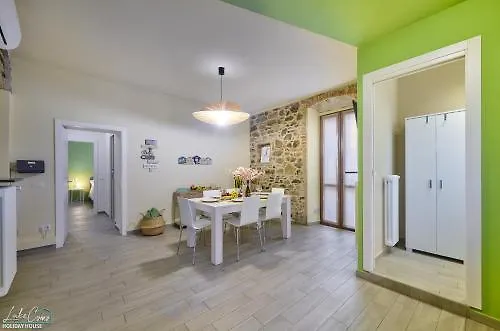 Daniel House Daire *