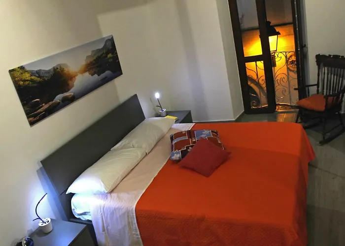 Daniel House * Bellano