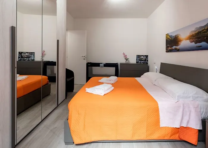 Daniel House * Bellano